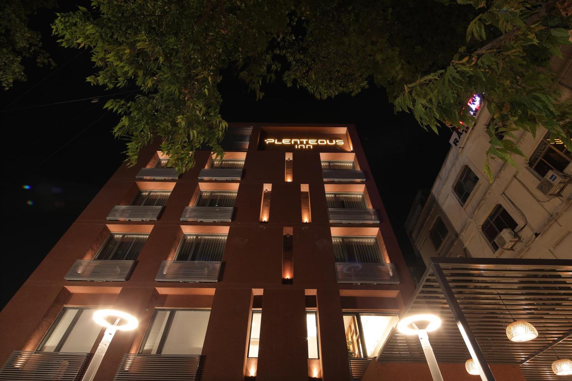 Plenteous Inn 아흐메다바드 외부 사진
