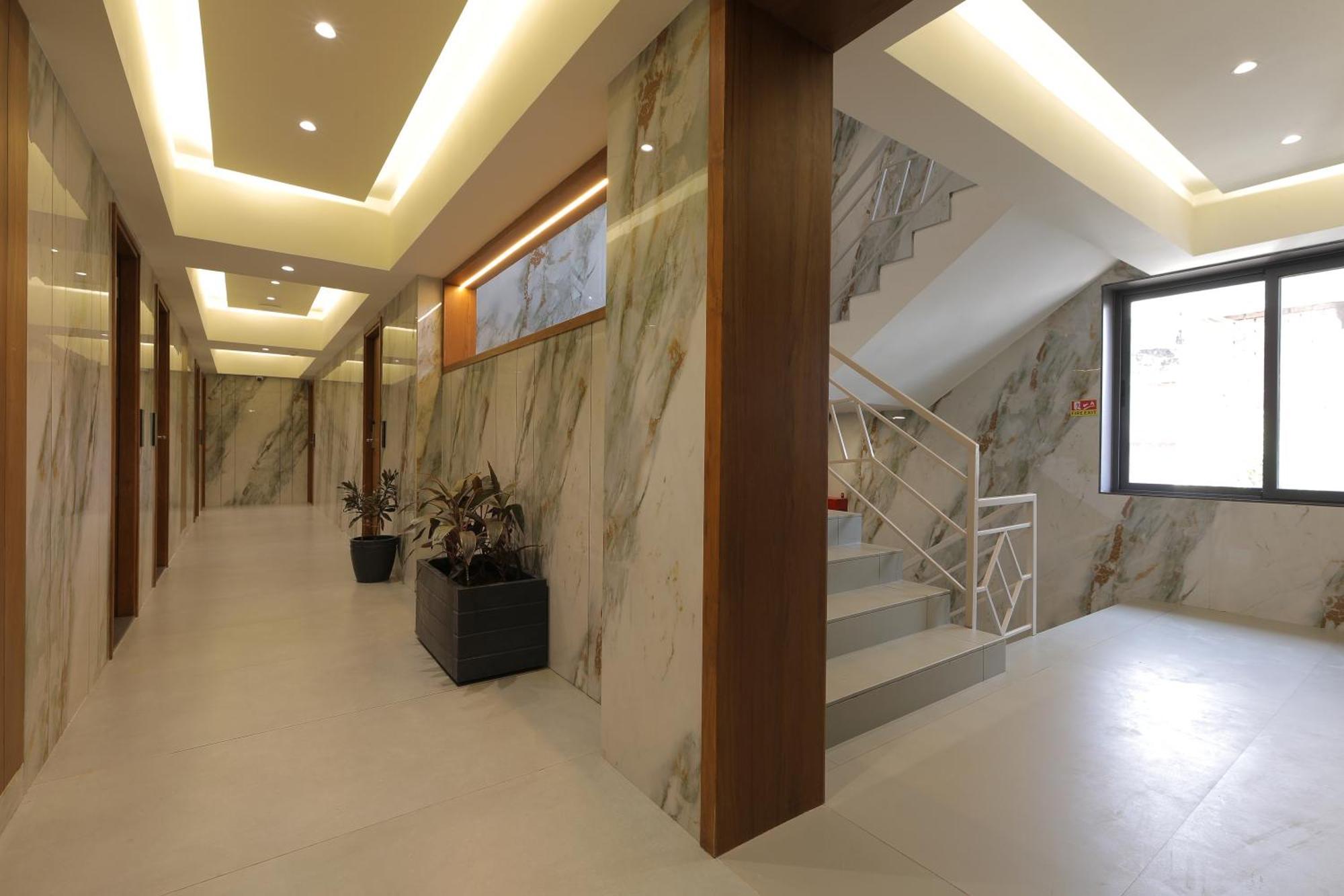 Plenteous Inn 아흐메다바드 외부 사진
